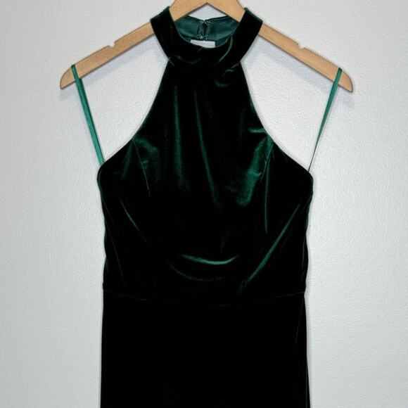 Revelry Tori Velvet Dress in Emerald 4 Halter Neck Open Back Bridesmaid Wedding - Picture 5 of 14